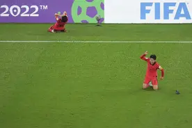 C罗“助攻”金英权全场获评5.6分，韩国绝处逢生逆转晋级图片