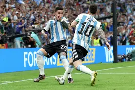 写信挽留梅西，担任莫德里奇球童，追星的最高境界是与他同场竞技图片