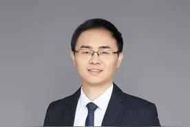 专访中国社科院世界经济与政治研究所主任肖立晟：明年中国经济增速约在5%-6% 居民消费与企业投资“变身”核心驱动力图片