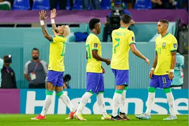 巴西连续8届世界杯闯进八强，内马尔比肩大罗贝利｜数说图片