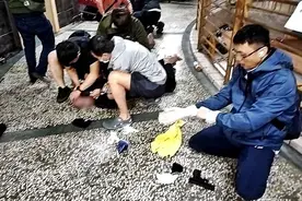 高雄警方围捕毒品通缉犯搜出一枚“手榴弹”，鉴定发现内无火药并非实弹图片