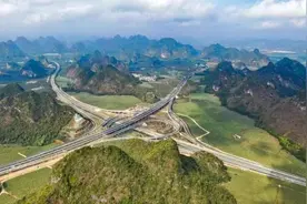 广西3条高速公路进入通车倒计时 将实现县县通高速图片