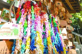 千纸鹤，日本人走到哪都折图片