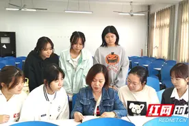 教师风采丨席亚萍：做好弘扬中华优秀传统文化的传播者图片