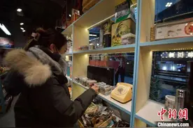 长春怀旧杂货店吸引市民打卡图片