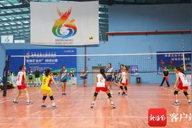 海南省运会六人排球赛激战正酣 海口代表队保持全胜势头图片