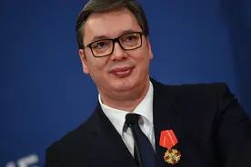 飞机直航，无需签证！武契奇：中国游客请来……图片