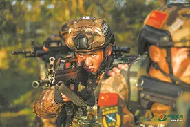 岁末年初，武警官兵利用训练预备期 抓实复训补训图片