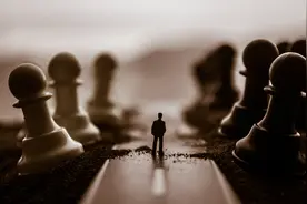 富豪爱上奢侈品，丁世忠被传联合财团收购国际顶级家居品牌，安踏回应图片