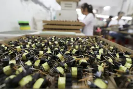 候鸟打工人：一年换4个厂，何处是归途？图片