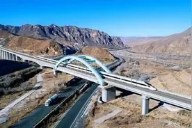 速看！这些列车恢复开行图片