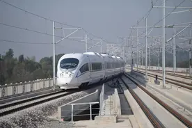 回家过年可以坐高铁啦！渝厦高铁常益长段预计12月26日通车图片