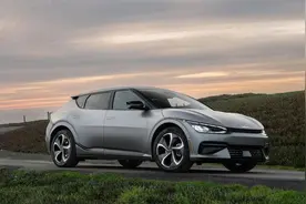 起亚EV6荣获2022美国IIHS碰撞测试最佳安全评级图片