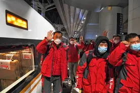 调配外援、设置双倍运力、加紧招聘，北京快递网点运转快起来了图片