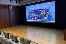 在哈佛看世界杯图片