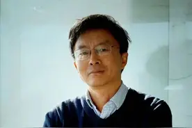 张进 擦星星的人图片