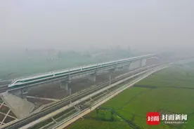 新成昆铁路试乘报告：4小时15分 成都直达攀枝花图片