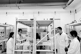 “培养人才，就是要让后浪超越前浪”图片