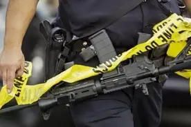 韩国一架KA-1军机失事，2名飞行员逃生图片