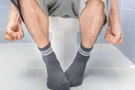 身体有5种表现，或是肠息肉找上门了，及时治疗图片