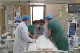 重症医学“守门人”奋战一线 全力救治新冠患者图片