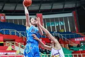 再度赢得“北京德比” 首钢队赛季双胜北控队图片