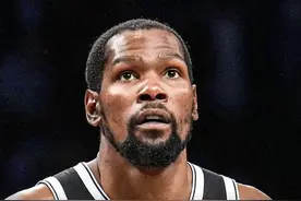 篮网宣布杜兰特右膝内侧副韧带扭伤，两周后复查图片