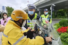 深圳严查电动自行车无牌上路等违法行为图片