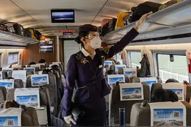 一趟列车，两位列车长，今年春运90后夫妻首次搭档图片