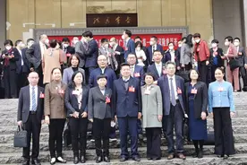 省政协委员李多民提交两份提案，为广东制造业高质量发展提建议图片