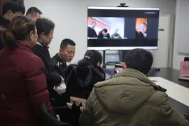 重庆女子25年前在云南丢失5岁女儿，民警获线索后4天助母女团圆图片