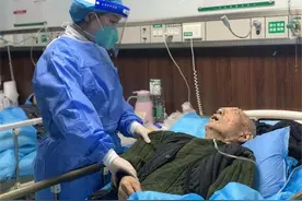 “红包”变成住院费，医护说“患者康复就是最好的礼物”图片