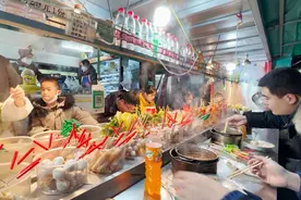 德州学院美食街“夜经济”  为城市增添烟火气图片