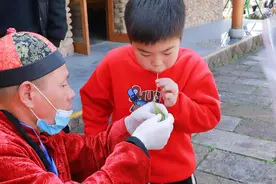 温州乐清下山头：做大一方产业 带富一方百姓图片