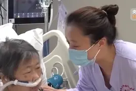 陪伴就是一种坚守：一线医护人员用行动诠释医者仁心图片