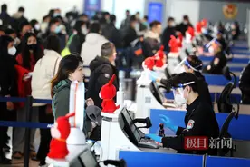 武汉天河机场春节高位运行，重回单日客流7万人次图片