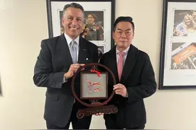 郑州西亚斯学院创办人、理事长陈肖纯博士应邀访问美国内华达大学雷诺分校图片