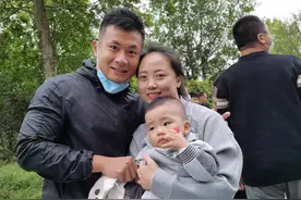 好家伙！一家三口唱歌剧，两岁娃也实力出镜，岛城“含音量”爆表家庭走红网络图片