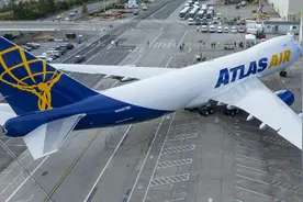 最后一架波音747交付，“空中女王”为何迟暮｜姗言两语图片