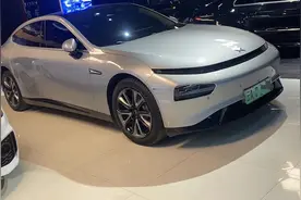 电车降价，相关二手车成烫手山芋！车商：10天降超2万，贬值太快不敢碰图片