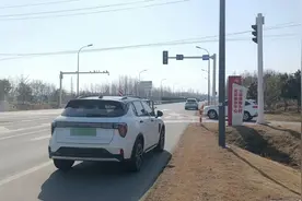 车主投诉动力系统出现故障  领克01 EM-P新车在高速行驶中失去“动力”图片