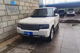 “别人拿来抵债的”，长沙交警查货两台套牌豪车，司机理由竟一样图片