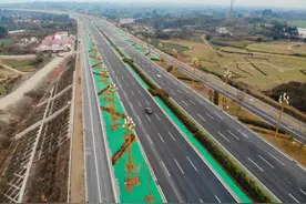 五区共兴丨探访世界最长城市中轴线：一条引领成都都市圈高质量发展的主轴图片