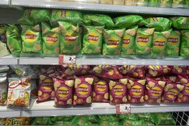 两天开一家，量贩零食店何以风靡街头？图片