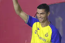 C罗上演“大四喜”，职业生涯联赛进球达到500个图片