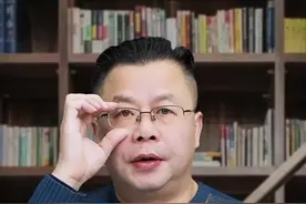 军哥说新闻丨可带宠物上学？还是要有个读书的样子图片
