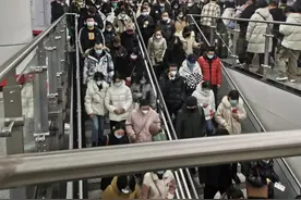 205545人次！呼和浩特地铁这天迎单日小高峰→图片