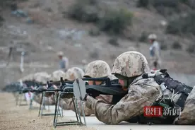 告别新兵连，空降兵的新兵下连队了图片