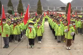 钟山区中小学迎来2023年春季开学图片