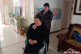 宁阳50岁嫂子照顾瘫痪小姑子27年，还把外甥女当亲女儿疼图片